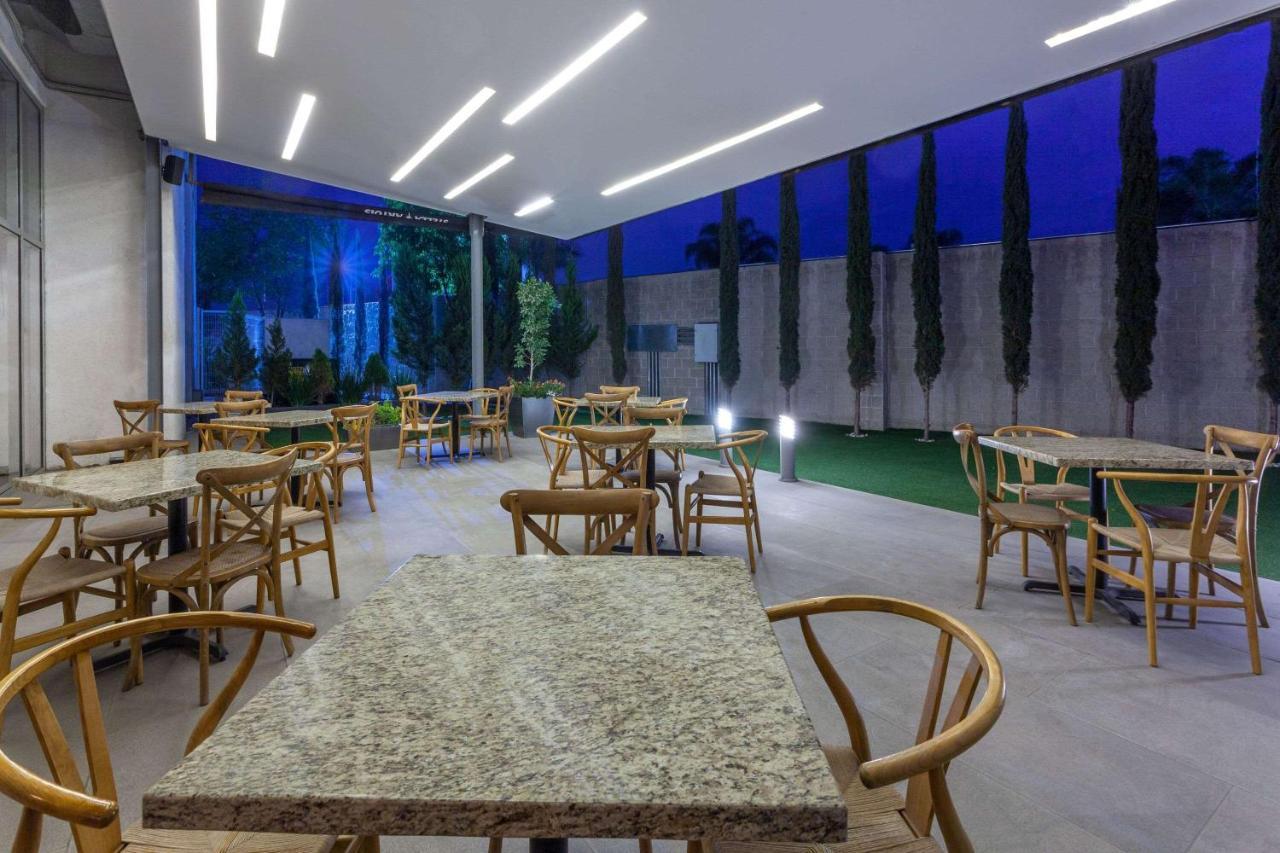 Tryp By Wyndham San Luis Potosí Hotel Exterior foto